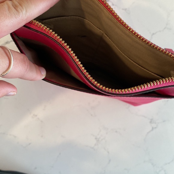 Coach Crossbody - Picture 2 of 4